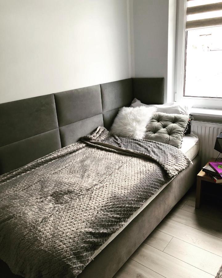Apartament Happiness Еленя-Гура Экстерьер фото